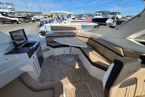 Photo 2252667 for 2018 Sea Ray SLX 350 KNOTTY GIRL 