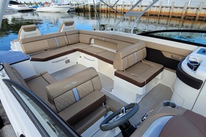 Photo 2257135 for 2016 Sea Ray 290 Sundeck  