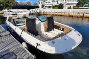 Photo 2257148 for 2016 Sea Ray 290 Sundeck  