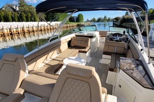 Photo 2257143 for 2016 Sea Ray 290 Sundeck  