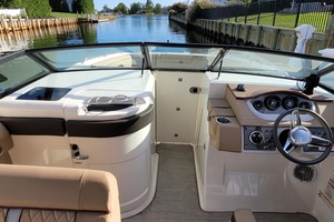 Photo 2257178 for 2016 Sea Ray 290 Sundeck  