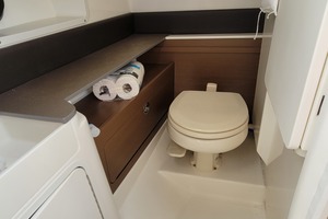 Photo 2257174 for 2016 Sea Ray 290 Sundeck  