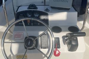 Photo 2276439 for 2003 Boston Whaler 170 Montauk  