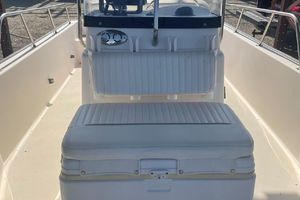 Photo 2276442 for 2003 Boston Whaler 170 Montauk  