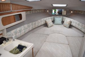 Photo 2276113 for 1992 Sea Ray 270 Sundancer  