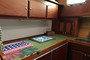 Photo 2251538 for 2005 Sabreline 47 Motor Yacht August 15th 