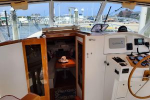 Photo 2253160 for 1995 Little Harbor 33 Express  