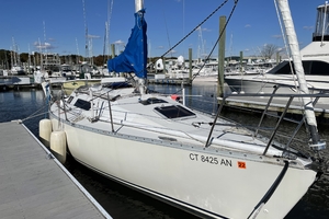 FASCINATION 29ft Beneteau Yacht For Sale