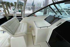 Tiara Yachts 33 - Dreams - Helm