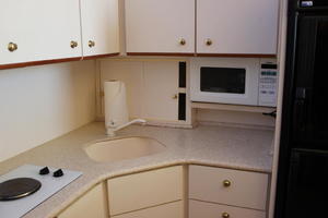 Hopewell 37ft Silverton Yacht For Sale