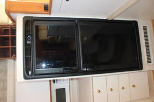 Hopewell 37ft Silverton Yacht For Sale