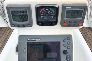 Photo 2499861 for 2005 Beneteau 343  