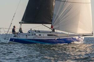 32ft J Boats Yacht For Sale