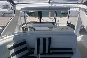 2007 Meridian 459 Motoryacht thumbnail 9