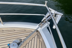 Van der Heijden 43 - Freedomlift 1 - Bow