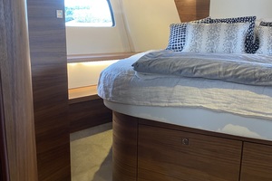 Van der Heijden 43 - Freedomlift 1 - Master Stateroom
