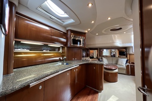 Sea Ray Nautical Dreamer - Galley