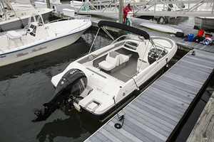 RIPPIN  CHECKS 19ft Bayliner Yacht For Sale