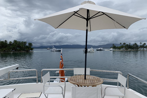 Horizon 73 ABU - Flybridge Table