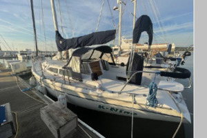 K Nine 34ft Catalina Yacht For Sale