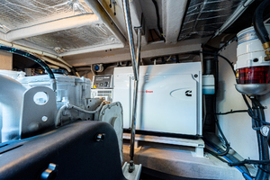 Sea Ray 51 - Worth the Wake II - Engine Room