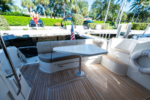 Sea Ray 51 - Worth the Wake II - Cockpit