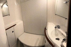 Photo 3149141 for 2002 Beneteau   