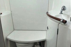 Photo 3149158 for 2002 Beneteau   