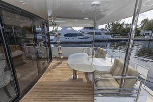 Queenship 64 - Bonkers - Aft Deck Seating