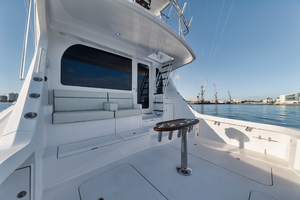 Hatteras 54- Madnic - Cockpit