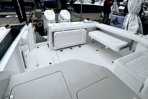 Photo 4958906 for 2025 Southport 33 DC  