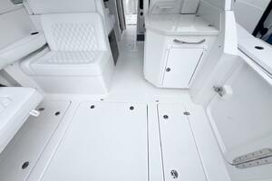 Photo 4958899 for 2025 Southport 33 DC  