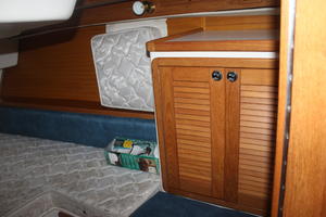 Dealership Sales 42ft Catalina Yacht For Sale