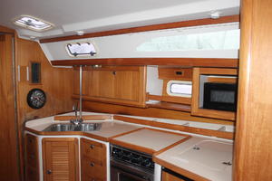 Dealership Sales 42ft Catalina Yacht For Sale