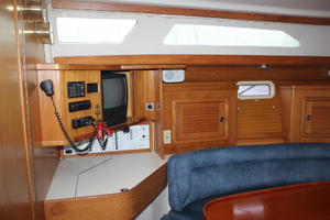 Dealership Sales 42ft Catalina Yacht For Sale