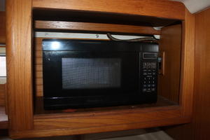 Dealership Sales 42ft Catalina Yacht For Sale