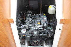Dealership Sales 42ft Catalina Yacht For Sale