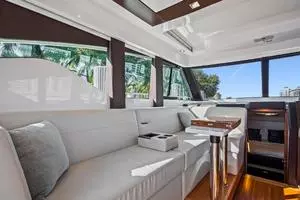 2018 Tiara Yachts 39 Coupe thumbnail 22