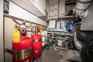 Pershing 82 Milagros - Engine Room