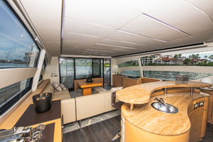 Pershing 82 Milagros - Salon
