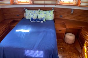 Photo 3186100 for 2000 Grand Banks 42 Motoryacht Blade Runner 