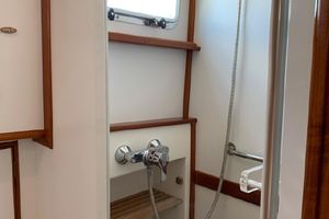 Photo 3186118 for 2000 Grand Banks 42 Motoryacht Blade Runner 