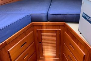 Photo 3186133 for 2000 Grand Banks 42 Motoryacht Blade Runner 