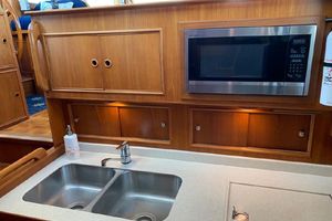 Photo 3186129 for 2000 Grand Banks 42 Motoryacht Blade Runner 