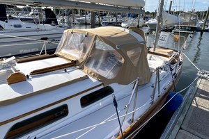 LITTLE STAR 35ft Hinckley Yacht For Sale