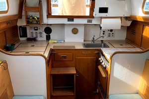 LITTLE STAR 35ft Hinckley Yacht For Sale