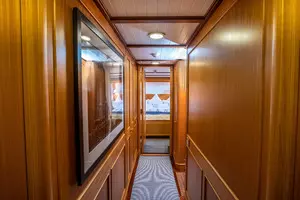 1999 Palmer Johnson Motor Yacht thumbnail 18