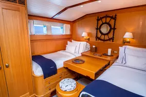 1999 Palmer Johnson Motor Yacht thumbnail 29