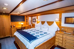 1999 Palmer Johnson Motor Yacht thumbnail 20