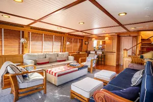 1999 Palmer Johnson Motor Yacht thumbnail 2
